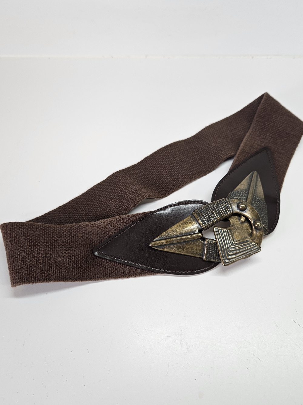 VINTAGE 90s Brown Stretch Belt Brass Tone Toggle Clasp Belt Small